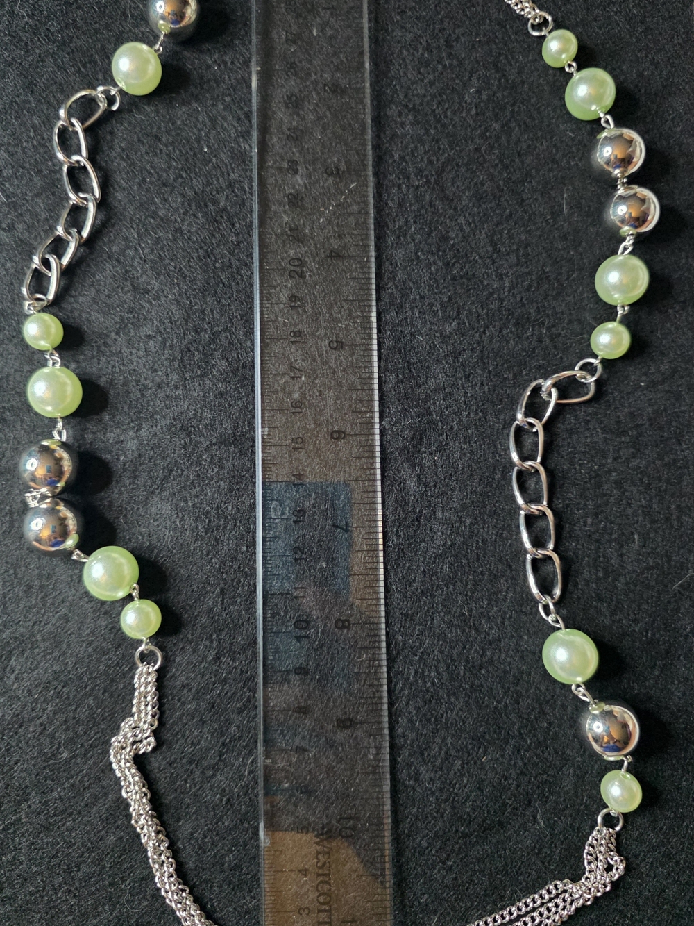paparazzi Silver-Tone Necklace with Pale Green Beads B42